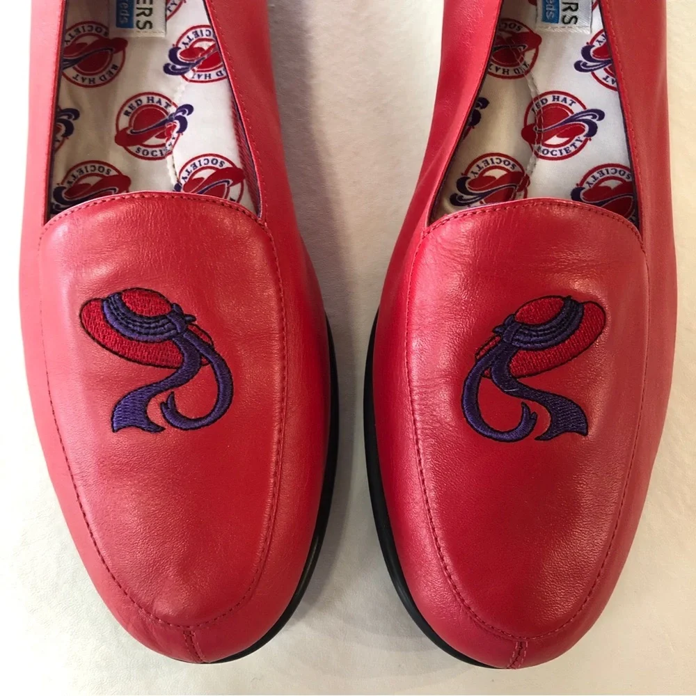 NWOB KEDS Jazztime Red w/Hat Leather Loafers Red Hat Society (7.5M)